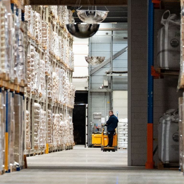 Een blik op ons magazijn